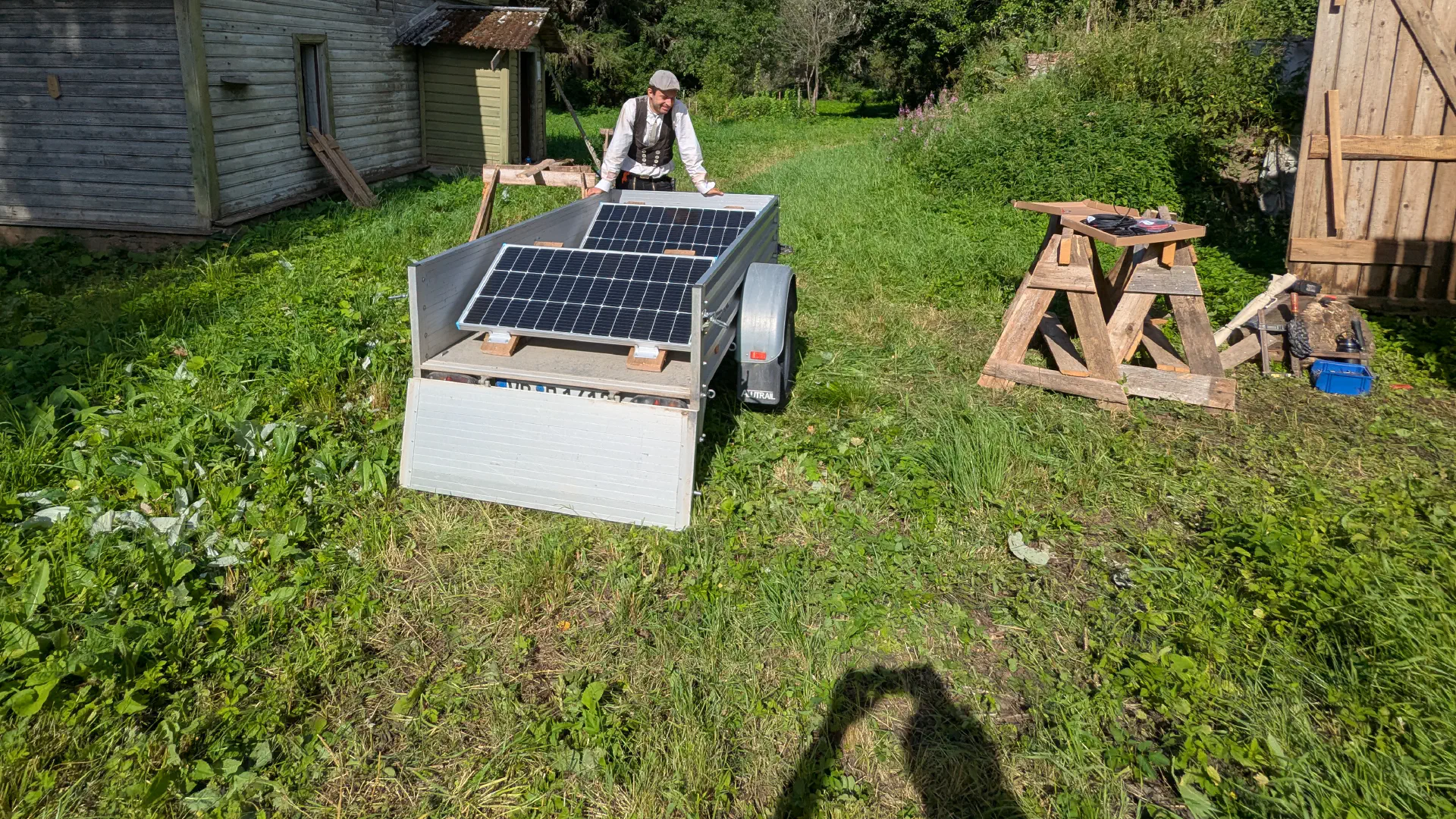 Anton presents the solar trailer