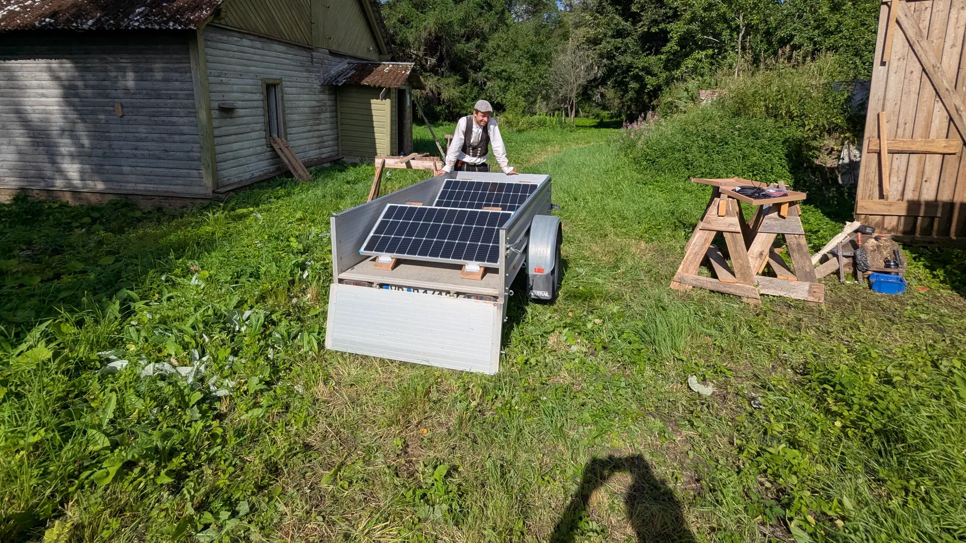 Anton presents the solar trailer